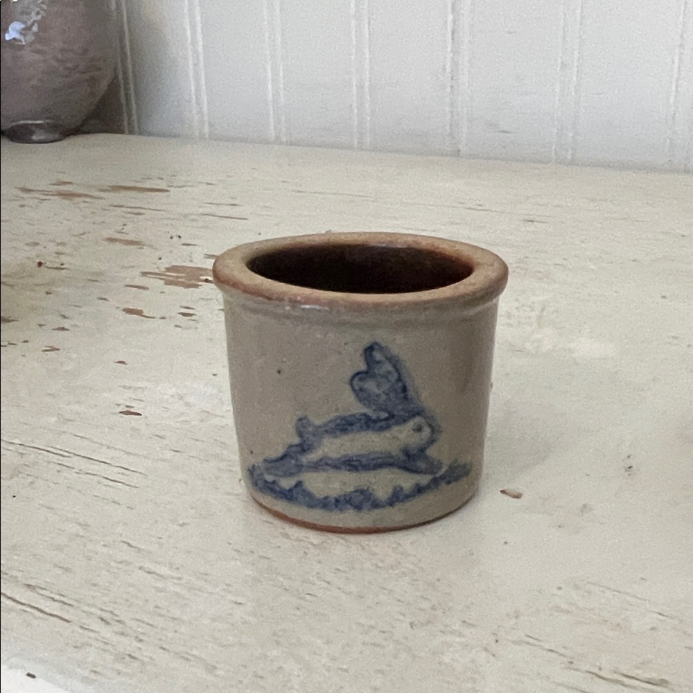 1990 Miniature Salt Glazed Stoneware Dollhouse Rabbit Bunny Crock 2"